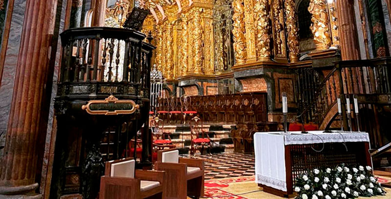 PILGRIM MASS TRANSLATION IN OTHER LANGUAGES